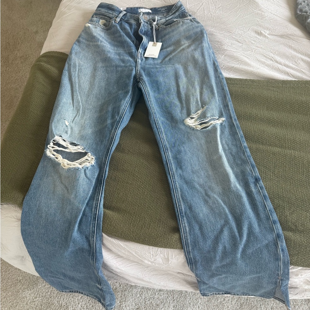 Good American The Khloe Jean in Indigo1017 - Picture 5 of 9